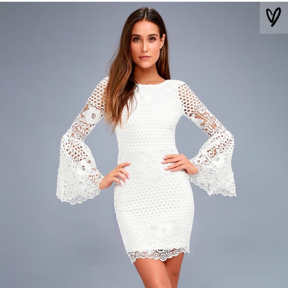 New Lulu’s Angelia’s Lace Bell sleeve Dress